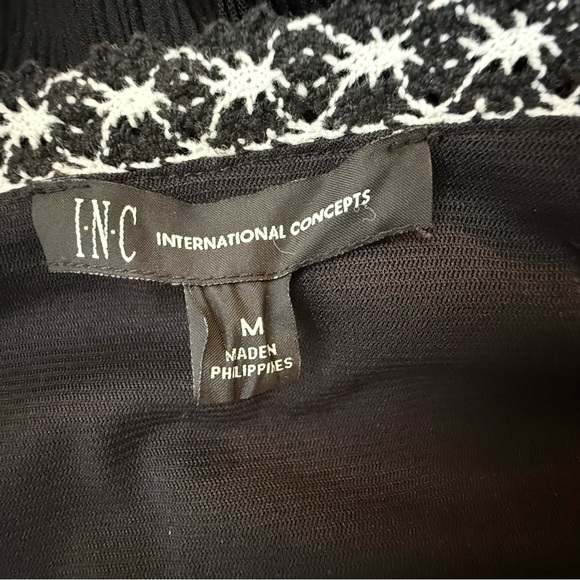 INC International Concepts Women's Black Lace Crochet V- Neck Dress Size M - Picture 2 of 2